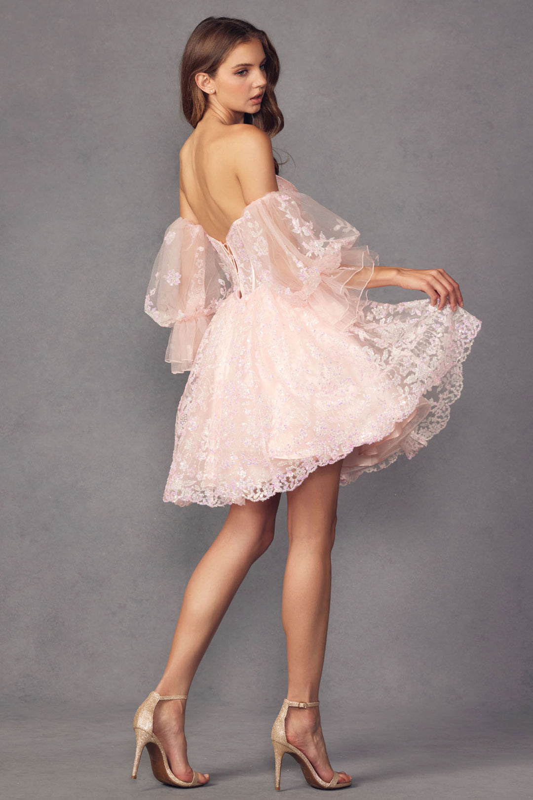 895_BLUSH_1713551