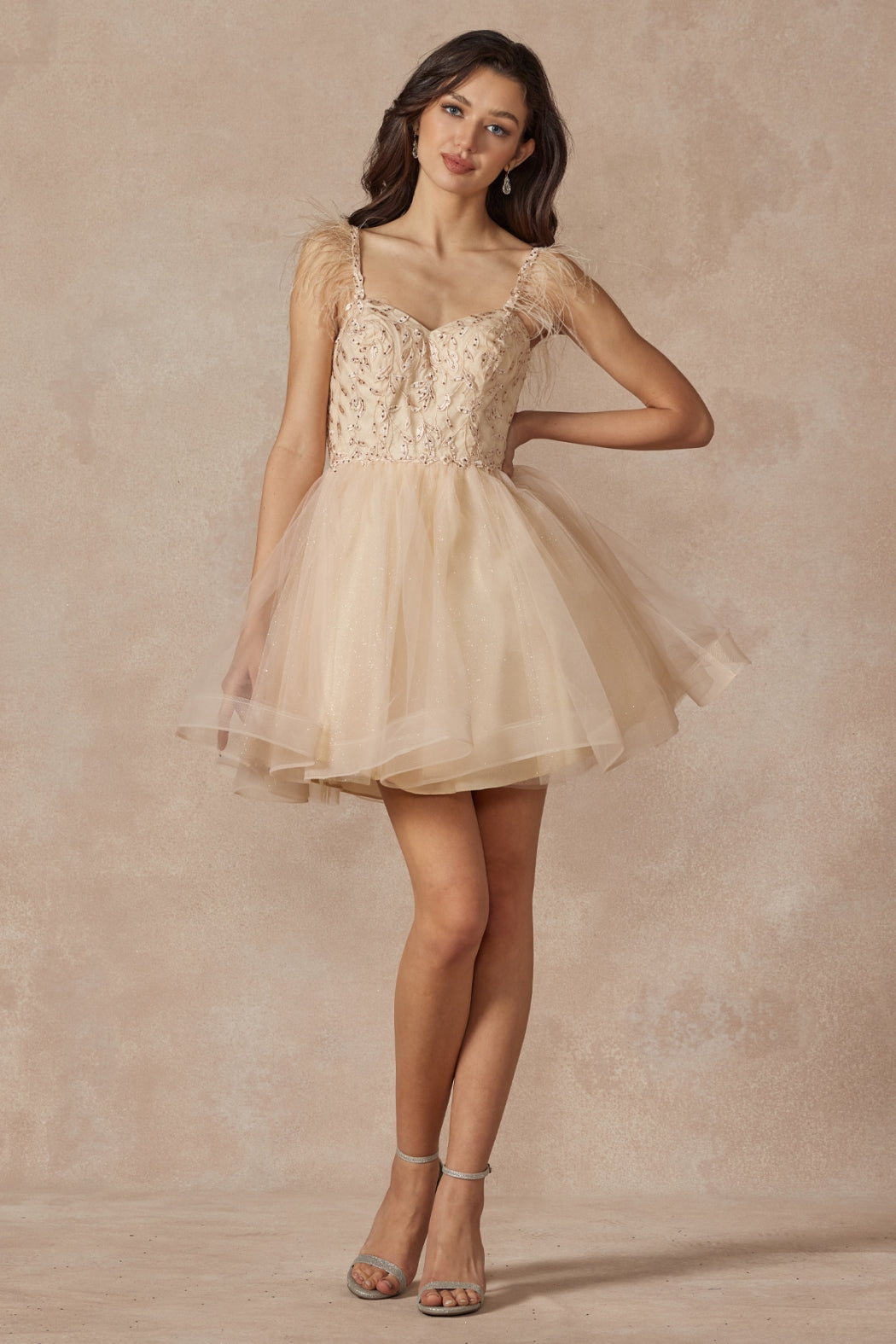 881_CHAMPAGNE_1250663