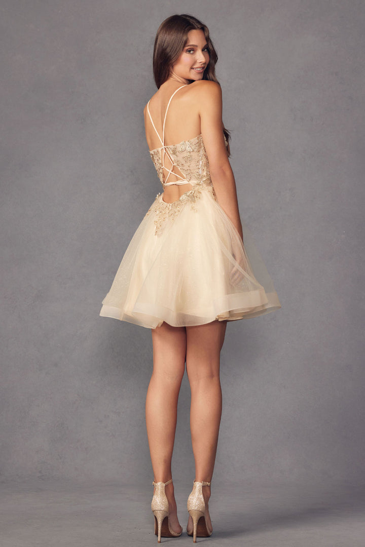 902_CHAMPAGNE_1713595